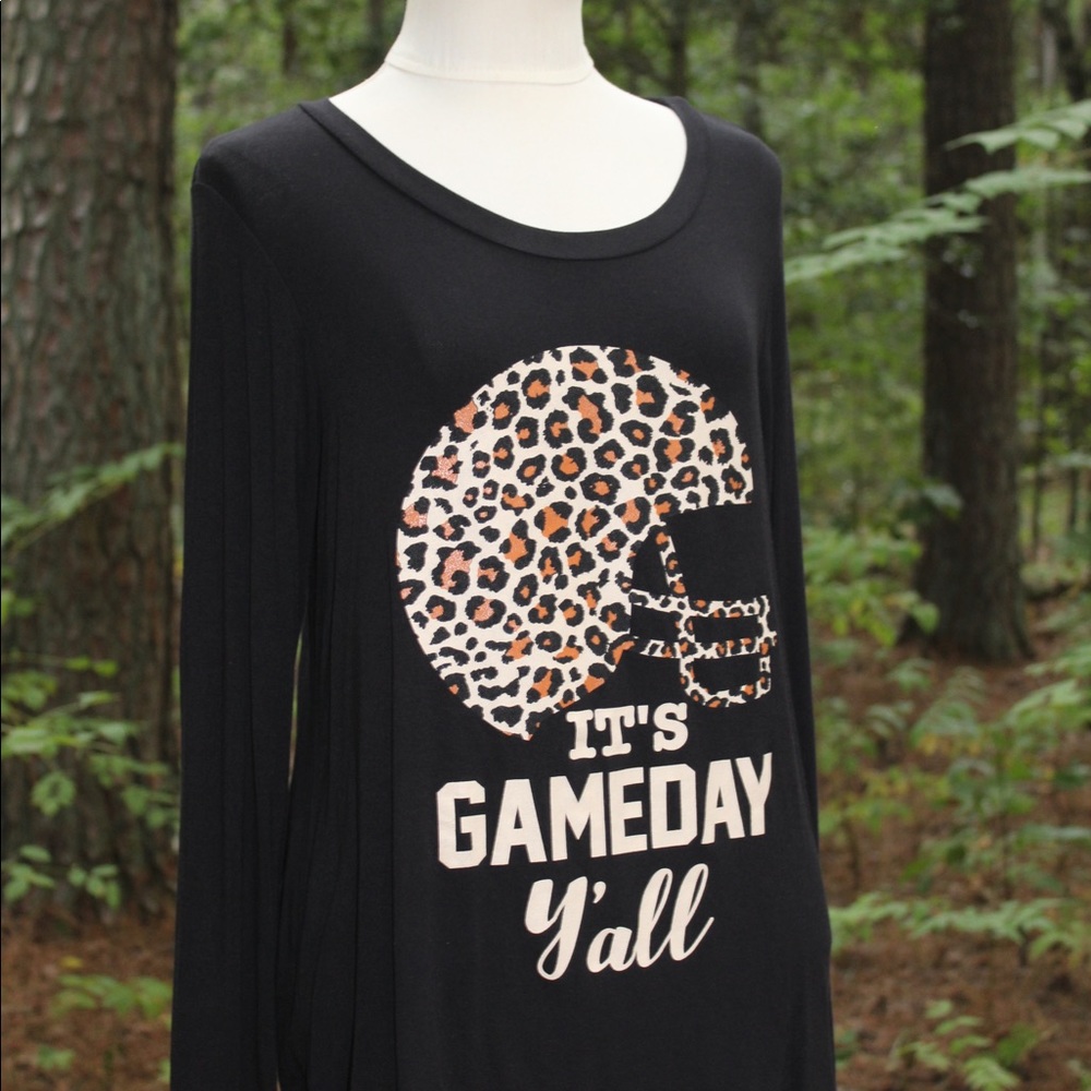 Black Long-sleeved Shirt